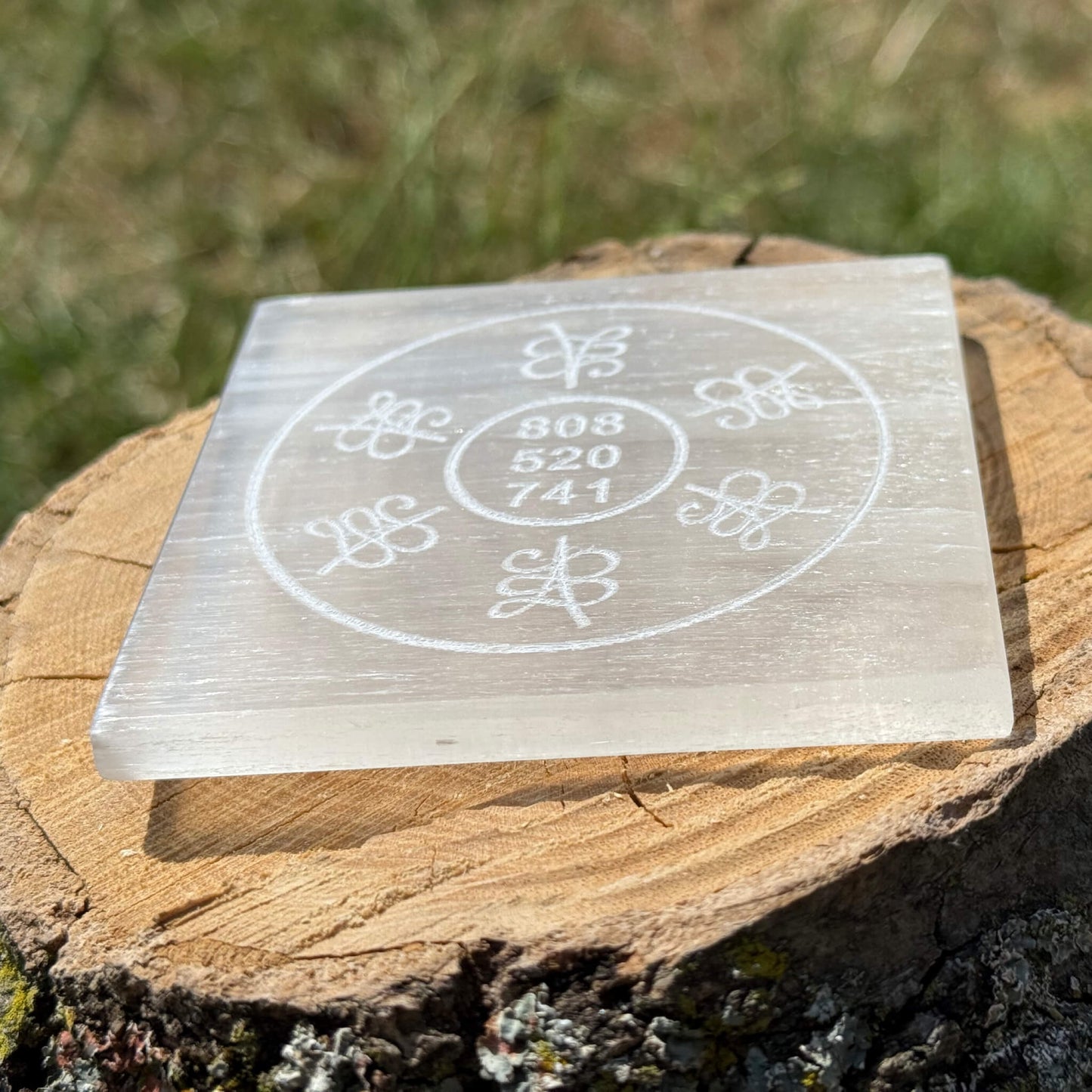 Cosmic Codes Selenite Plate detail — Grabovoi Numbers Crystal Slab UK Manushaa Gems
