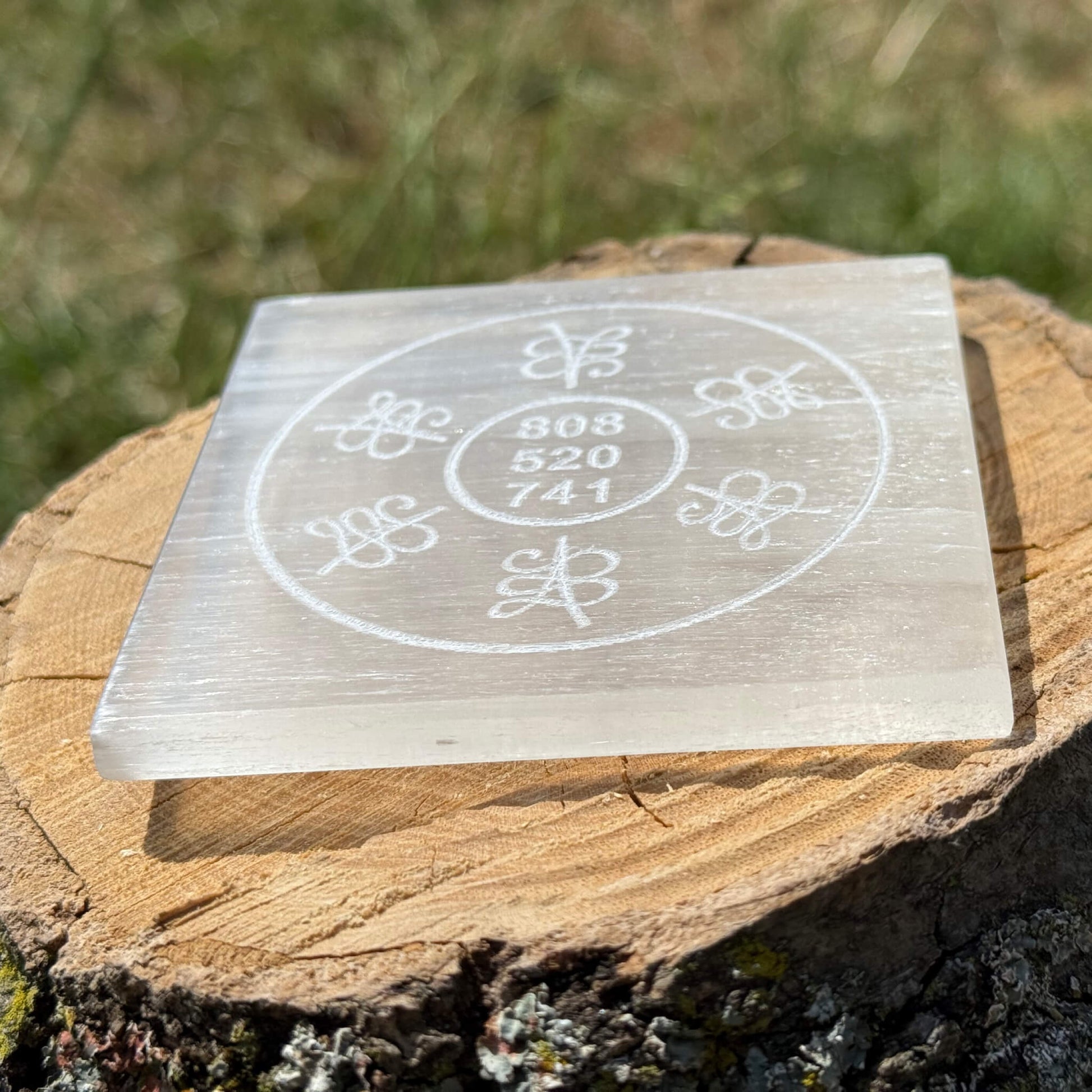 Cosmic Codes Selenite Plate detail — Grabovoi Numbers Crystal Slab UK Manushaa Gems